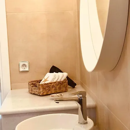 κατικία דירה